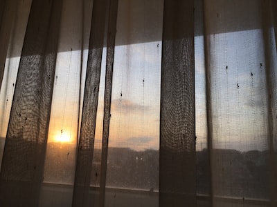 photo-1579432274742-59e9387202d6